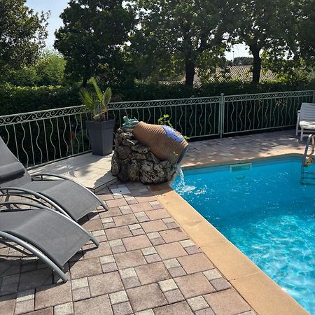 La Cigaliere 1 Charmant T1 Bis Avec Terrasse Dans Villa Sollies-Ville Bagian luar foto