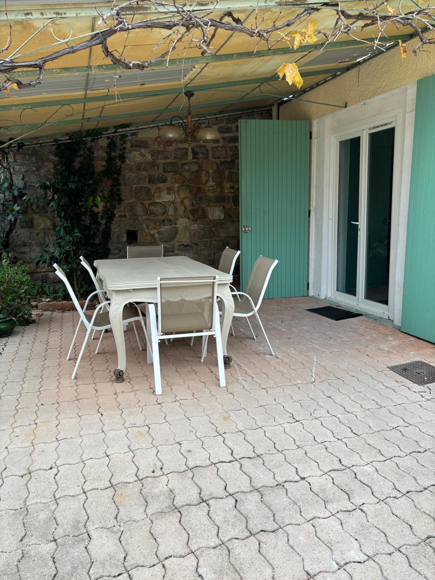 La Cigaliere 1 Charmant T1 Bis Avec Terrasse Dans Villa Sollies-Ville Bagian luar foto