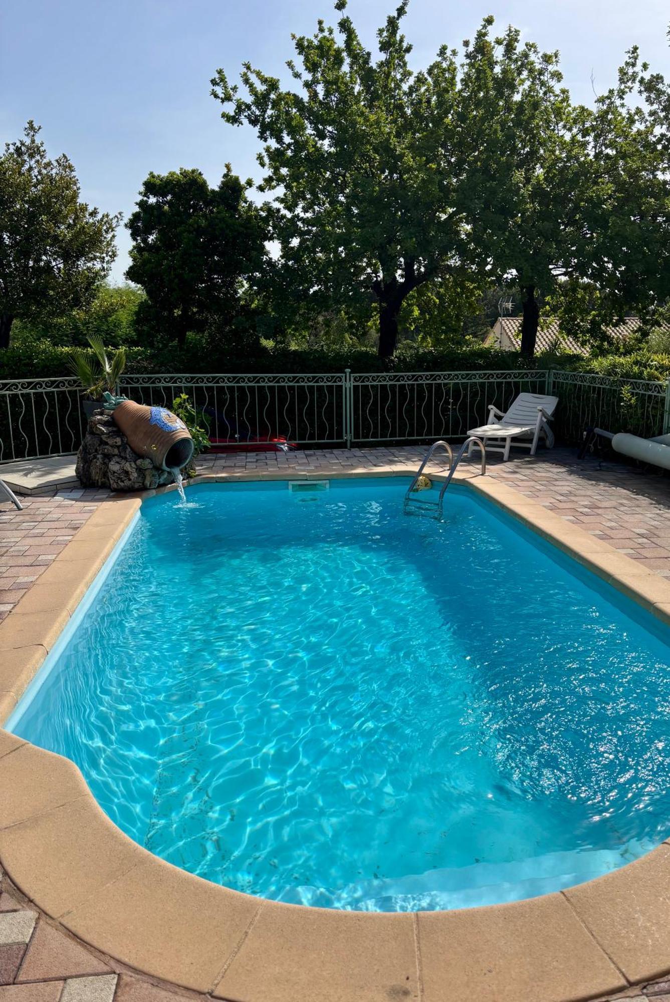 La Cigaliere 1 Charmant T1 Bis Avec Terrasse Dans Villa Sollies-Ville Bagian luar foto